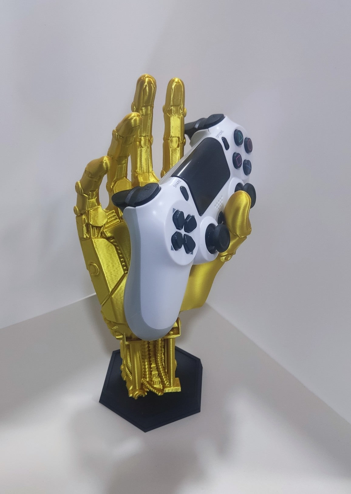 Robot Hand Controller Holder (Gold)