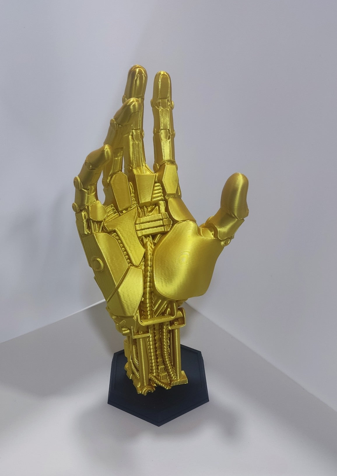 Robot Hand Controller Holder (Gold)