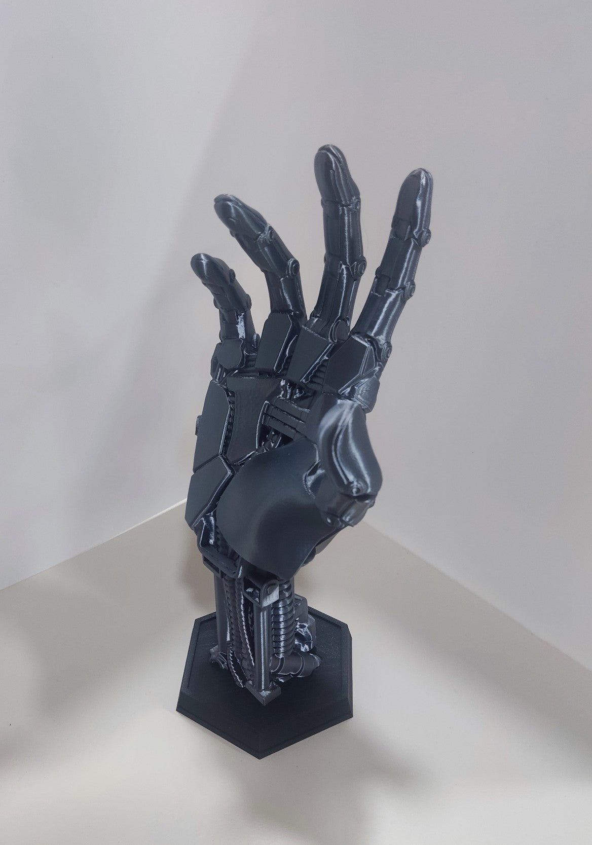 Robot Hand Controller Holder (Graphite)