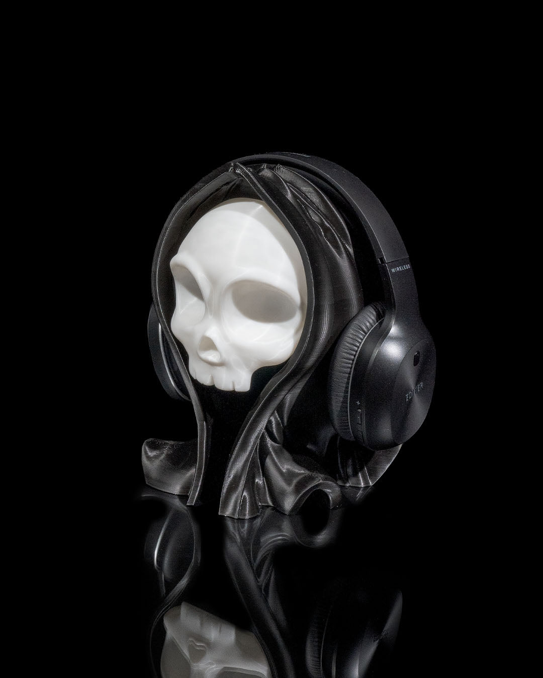 Grinning Reaper Headphone Holder (Black-White)