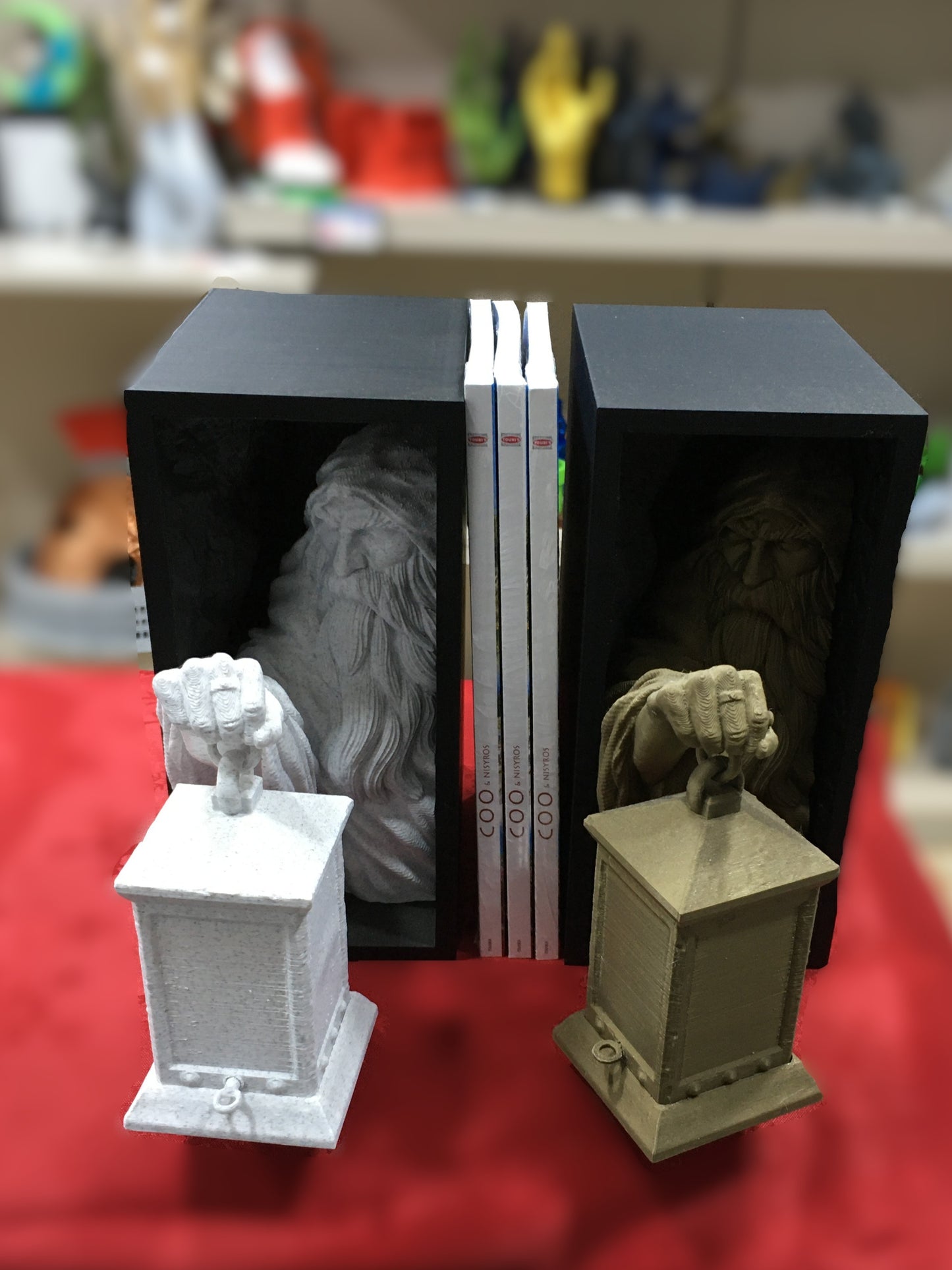 Dark Age Book Nook (Black-Marble)